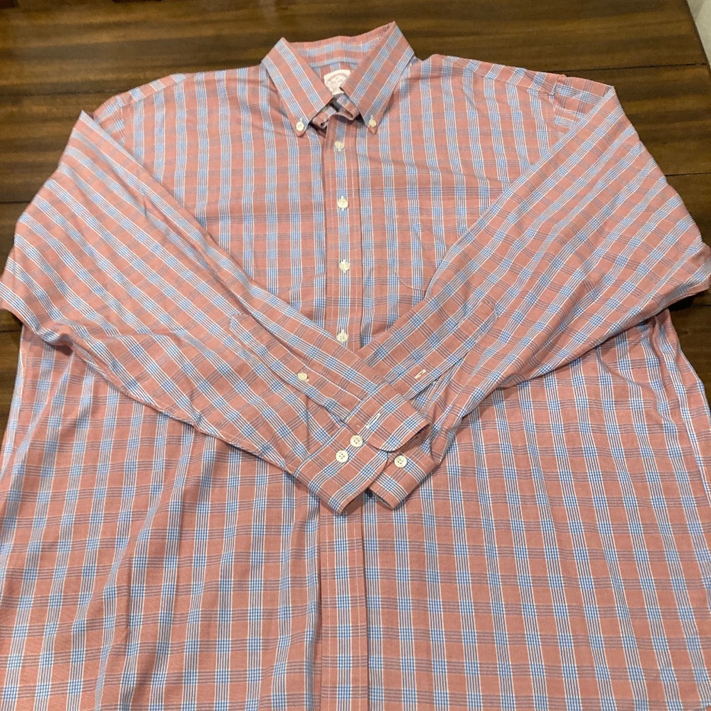 Brooks Brothers Button up Pink and blue pattern shirt Mens